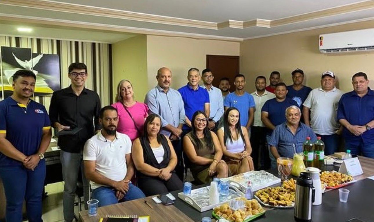 Prefeitura de Monte do Carmo realiza reunião de alinhamento com secretários e equipe técnica